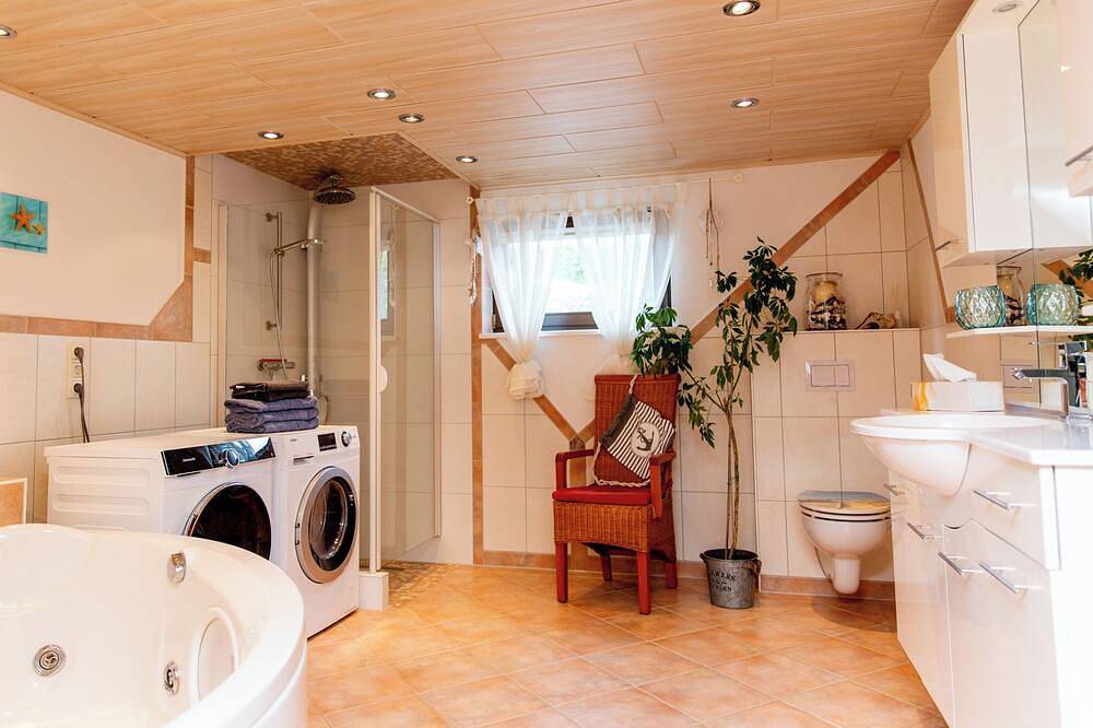 Ganze Wohnung, Ferienwohnung 70m² – Natur, Fitness & Sup am Fluss in Parchim, Ludwigslust-Parchim