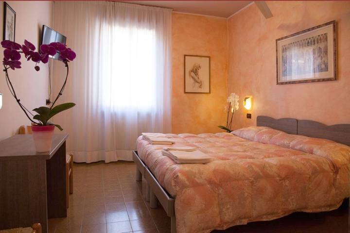 Hôtel pour 2 personnes, avec vue à Spilimbergo - 2