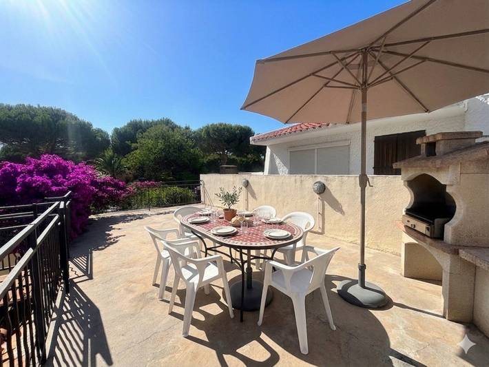 Gîte pour 6 personnes, avec terrasse dans Plage Maillol