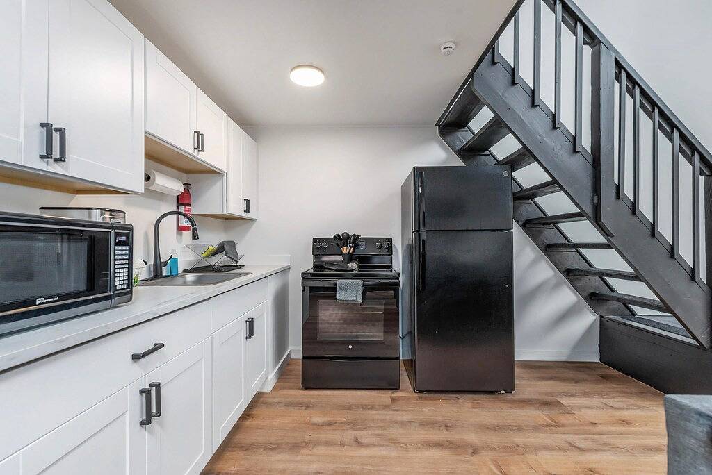 Cozy Chalet in Ocean Shores located within steps from the beach in Ocean Shores Beach, Ocean Shores