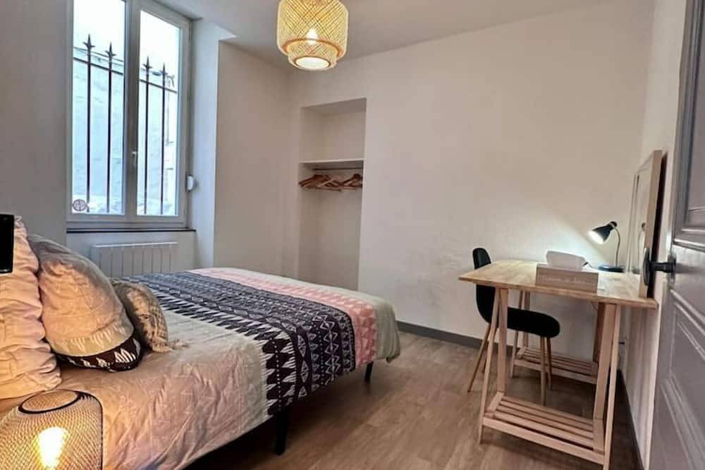 Entire apartment, Appart Cosy Avec Stationnement Gratuit sur Place in Roanne, Roanne region