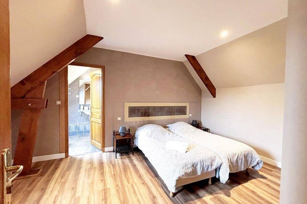 Apartamento entero, La Longère T3 - Golf - Parking - Wifi - 4 Pers in Bellême, Parc naturel régional du Perche