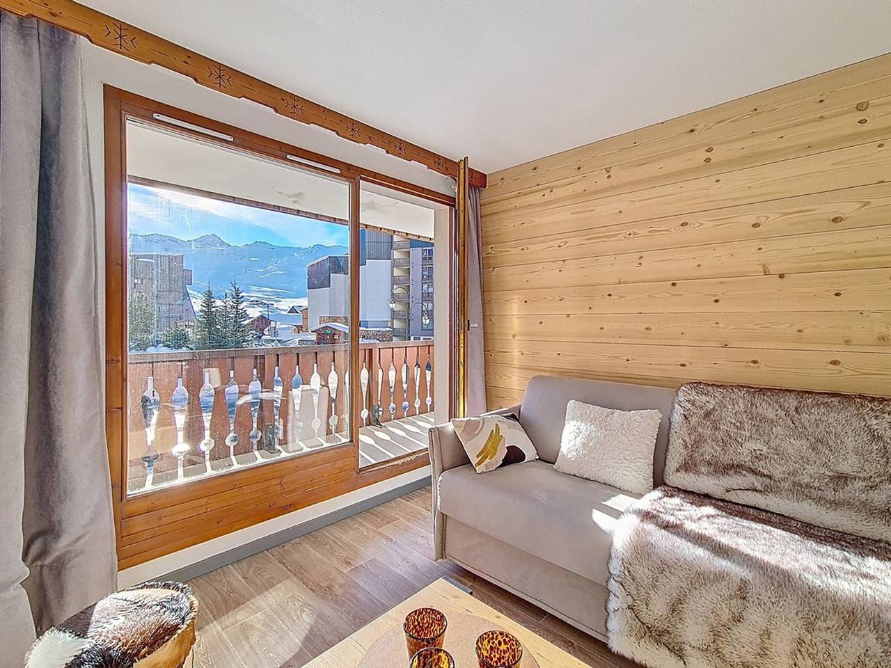 Apartamento entero, Apartamento luminoso con balcón, cerca de pistas - 4 personas in Val Thorens, Les Trois Vallées