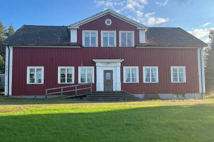 Ferienhaus für 4 Personen, mit Whirlpool und Garten in Värmland
