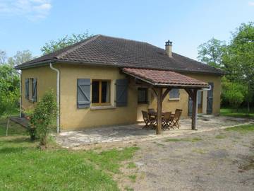 Location de vacances pour 6 personnes, avec vue et jardin à Florimont-Gaumier