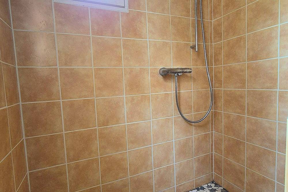 Holiday home in the Mont Ventoux with private pool.  in Bédoin, Parc naturel régional du Mont-Ventoux