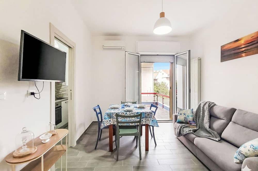 Apartamento entero, Bonito apartamento para 4 personas con Wifi, A/C y terraza in Silvi Marina, Silvi