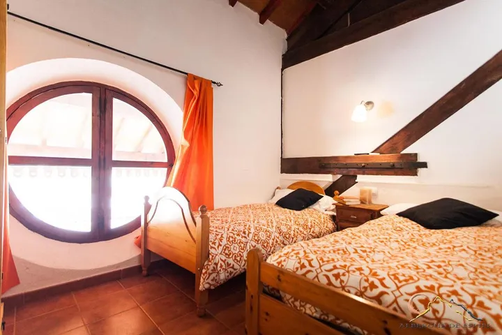 Hostel für 14 Personen, mit Pool und Ausblick sowie Garten - 1