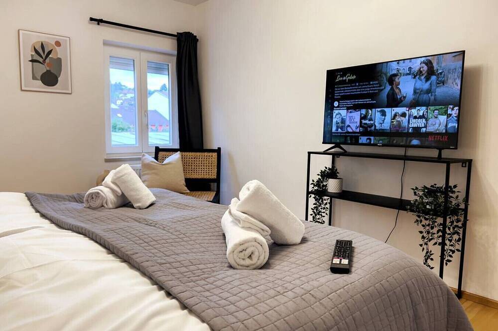 Ganze Wohnung, Beautiful flat with parking and kitchen for 4 in Deggendorf, Ostbayern