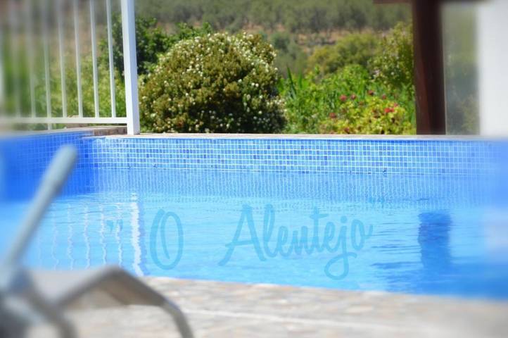 Location de vacances pour 6 personnes, avec jardin ainsi que piscine et vue dans Ourique - 2