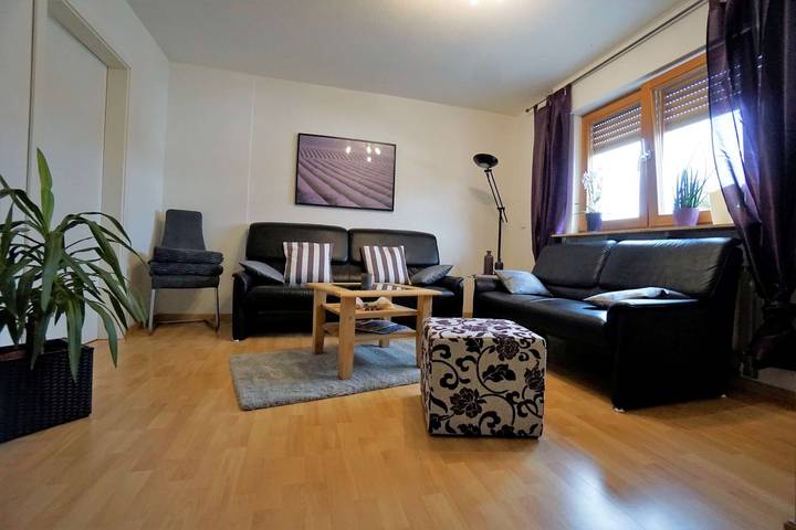 Appartamento intero, Appartamento 'Festungsblick' con terrazza, garage e ingresso indipendente in Deutsches Eck, Koblenz