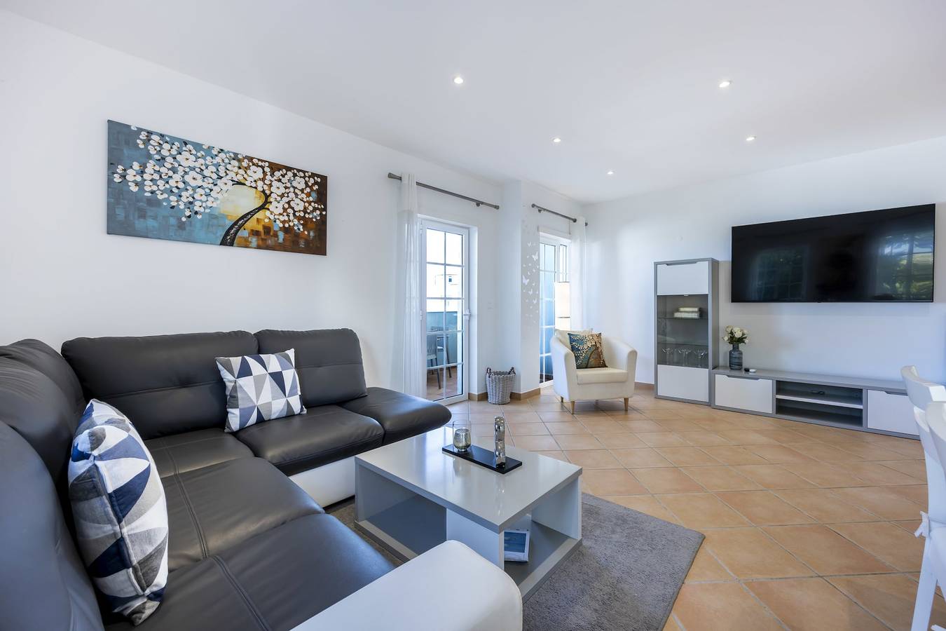 Geheel appartement, Lagos Line - Appartement met zeezicht in Meia Praia in São Sebastião, Lagos