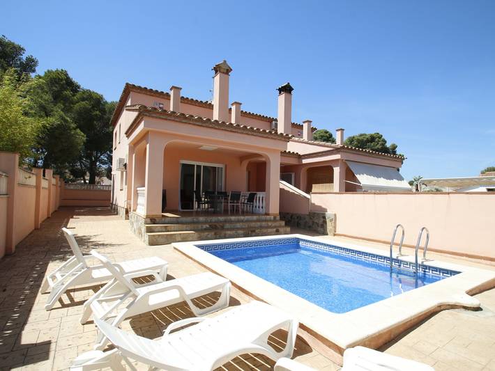 Casa rural para 8 personas, con Terraza y Jardín en Vandellós y Hospitalet del Infante