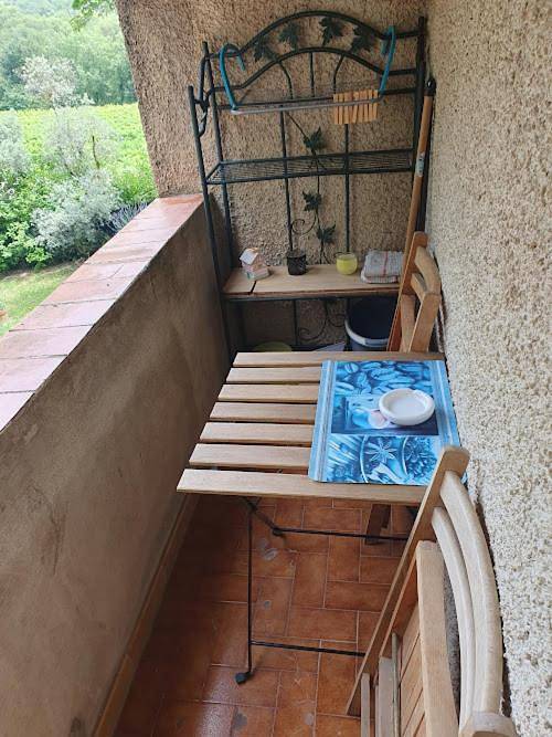 Gîte pour 4 personnes, avec jardin, adapté aux familles à La Tour-d'Aigues - 2