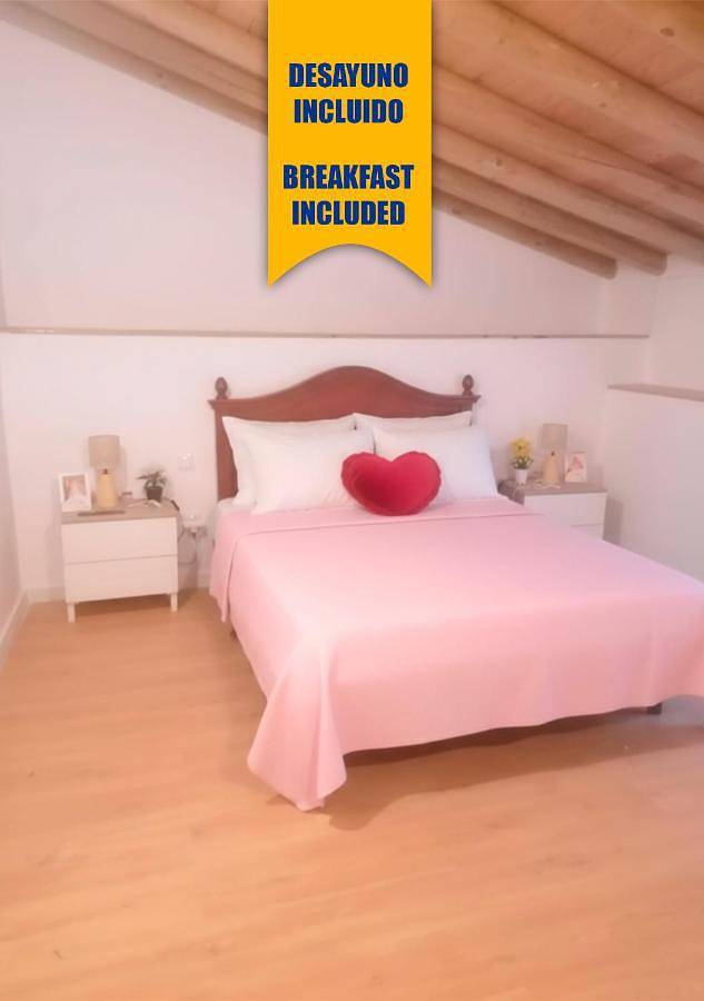 Apartamento para 6 personas, con vistas y terraza, Se admiten mascotas en Aroche