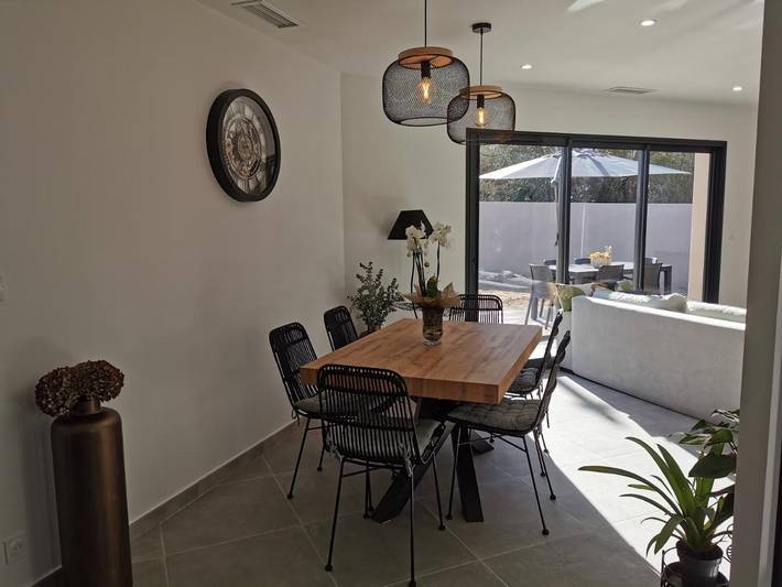 Location de vacances pour 6 personnes, avec jardin et piscine à Cruzy - 3