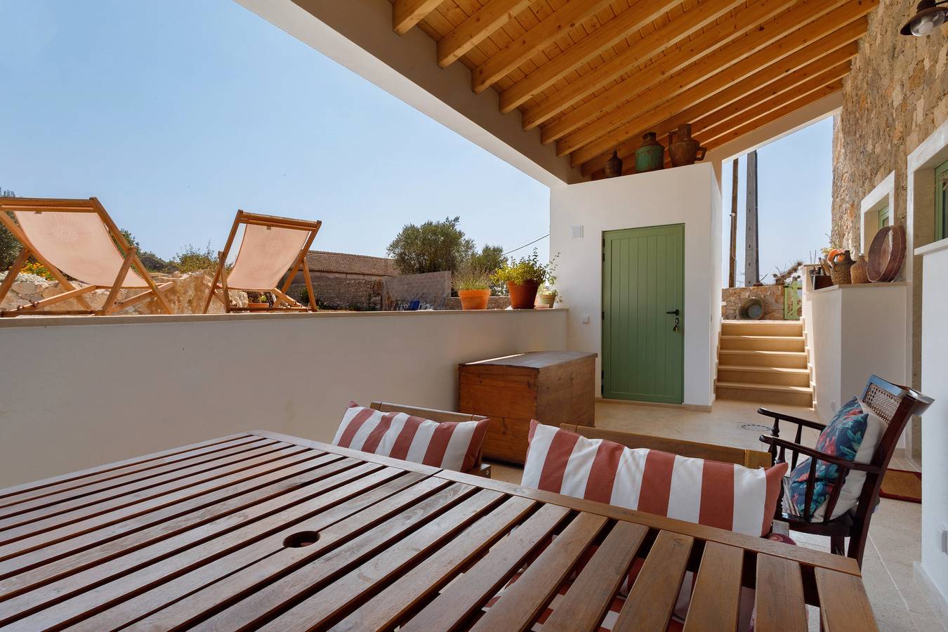 Landhaus 'Curva' mit Bergblick, privatem Pool und Wlan in Arrimal e Mendiga, Parque Natural das Serras de Aire e Candeeiros