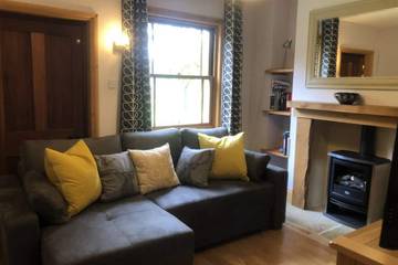 Cottage for 8 People in Southwater, West Sussex, Photo 4