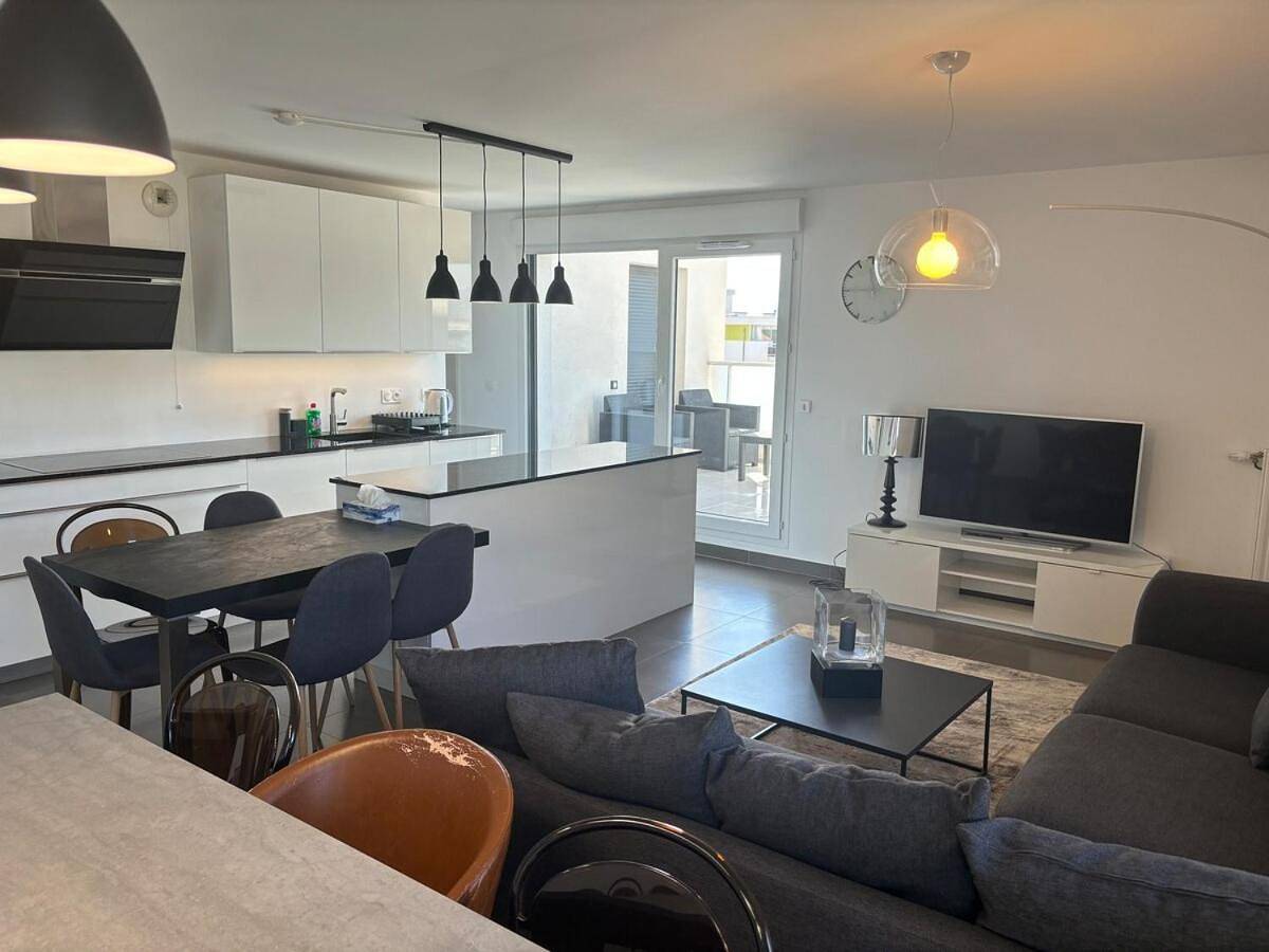 Appartement entier, Apartment in Ambilly, Région de Saint-Julien-en-Genevois