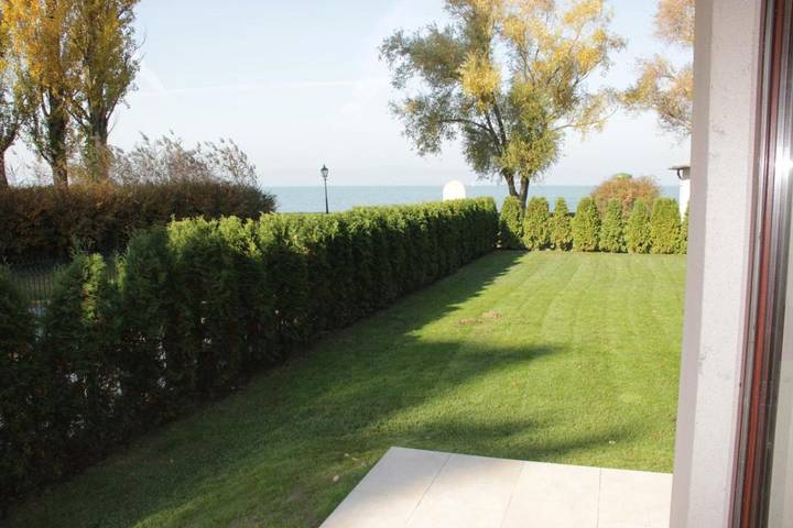 Ferienwohnung für 5 Personen, mit Ausblick und Seeblick sowie Garten in Balatonlelle - 3