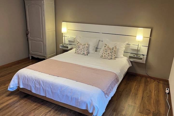 Location de vacances pour 8 personnes, avec terrasse à Le Vivier-sur-Mer - 3