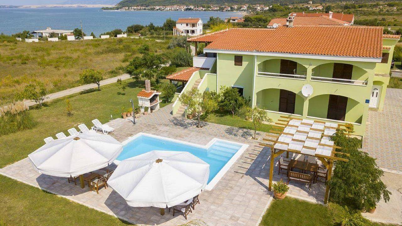 Ganze Ferienwohnung, Ferienwohnung für 3 Personen mit Terrasse in Ljubac, Zadar
