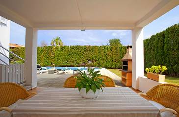 Villa in Playa del Port de Pollença, Pollença für 8 