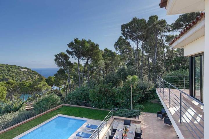 Villa pour 8 personnes, avec terrasse ainsi que jardin et vue à Tamariu - 4