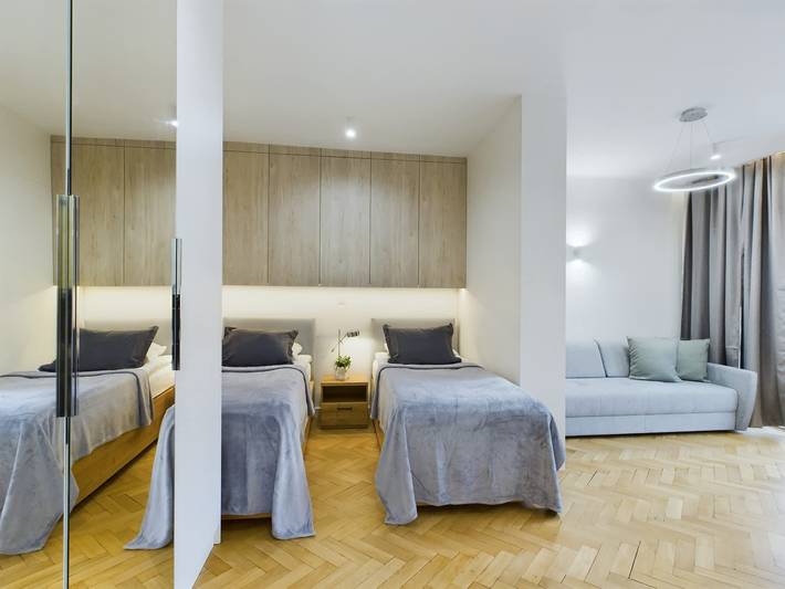 Studio für 4 Personen, kinderfreundlich in Warschau