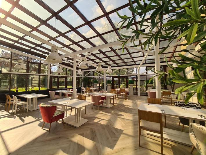 Hôtel pour 2 personnes, avec piscine ainsi que jardin et sauna, animaux acceptés à Poznań - 4