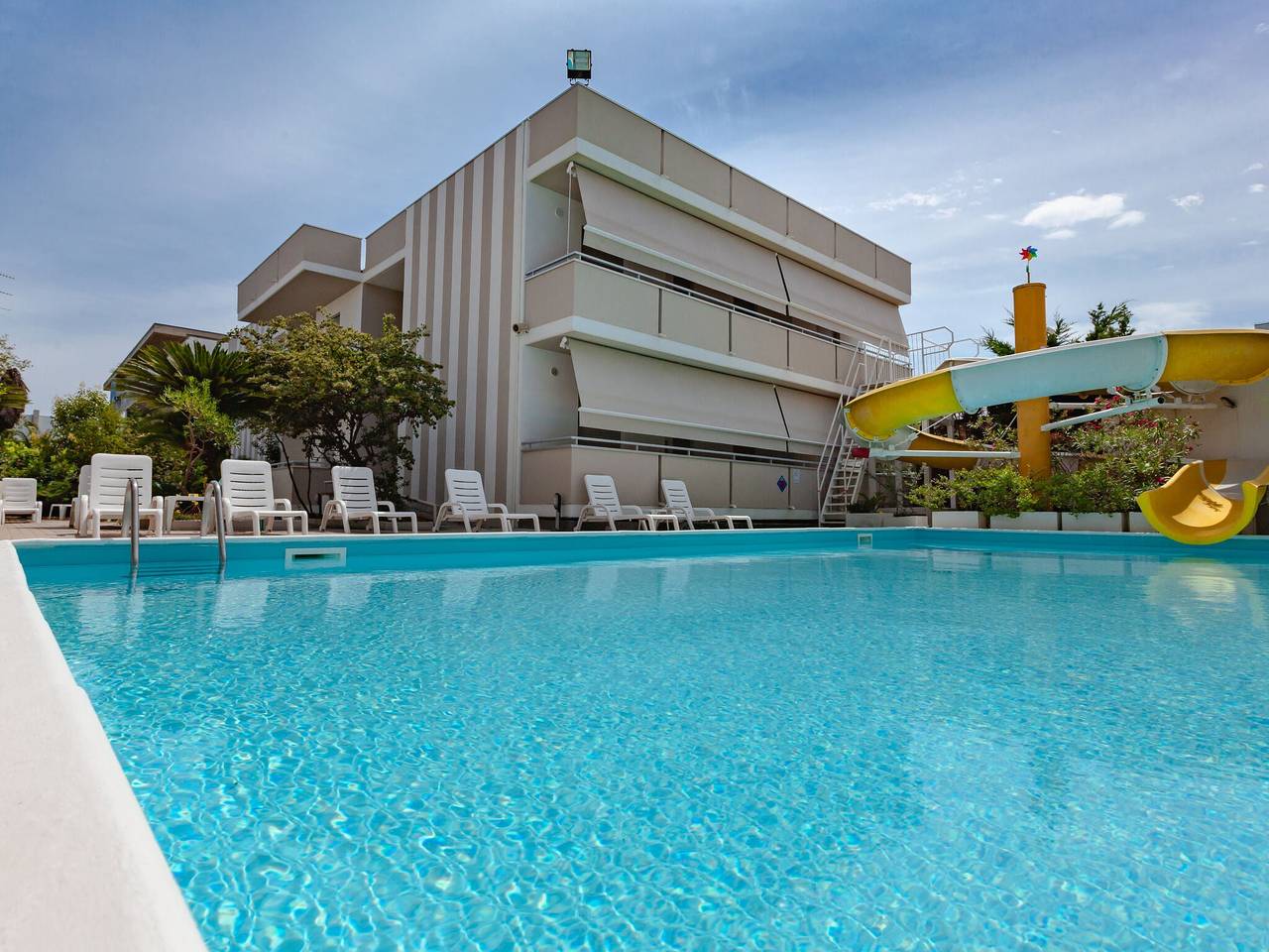 Apartamento entero, Alba Adriatica: escapada junto a la piscina in Alba Adriatica, Costa Adriatica Abruzzo