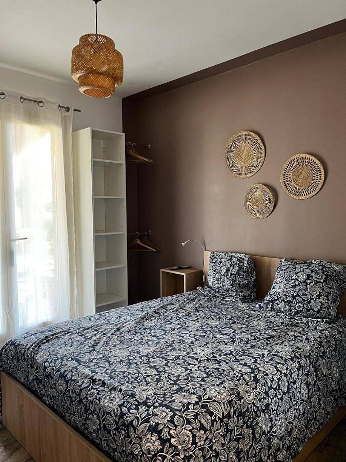 Apartamento de vacaciones para 2 personas, con piscina y balcón además de jardín y jacuzzi - 1