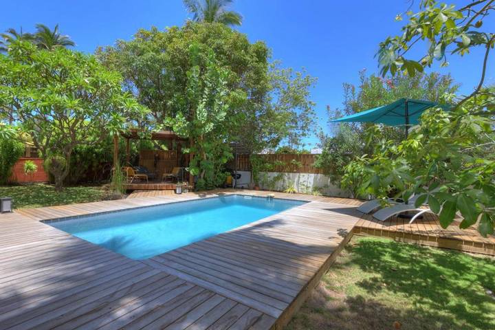 Chalet para 8 personas, con terraza y piscina - 1