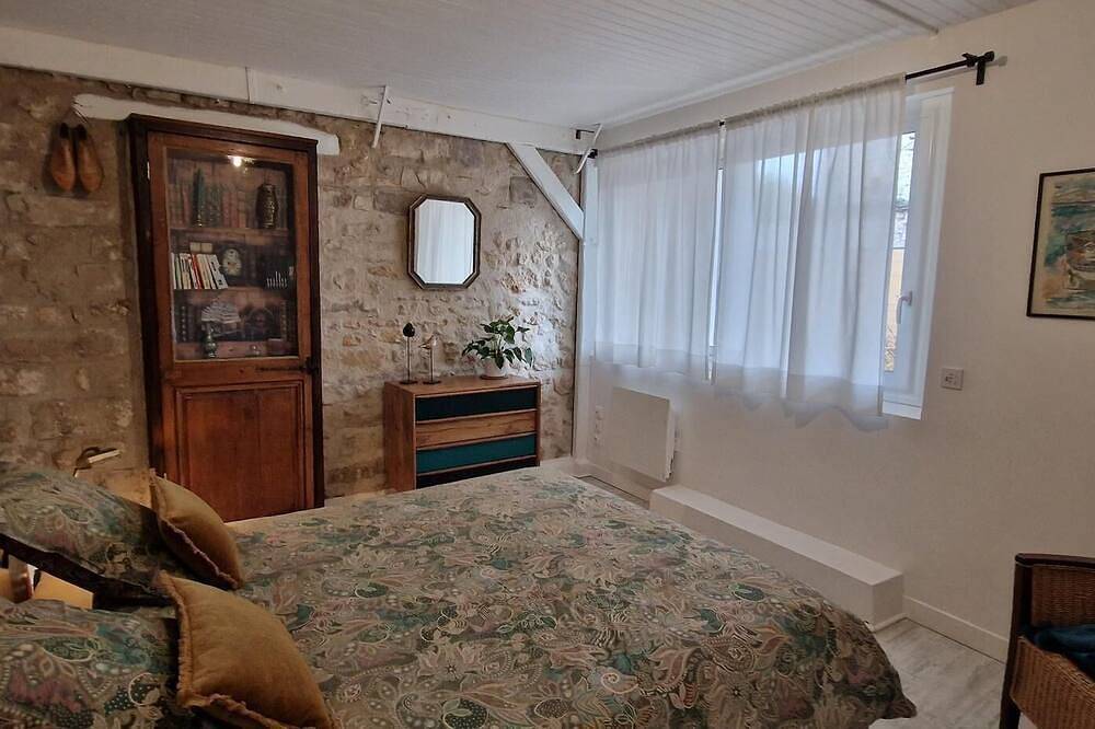 Ganze Wohnung, Aliénor-Apartment-Familie-Terrasse-Ensuite mit Bad in Fontainebleau, Seine-et-Marne