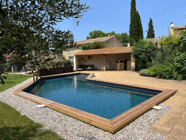 Maison d’hôte pour 2 personnes, avec Terrasse et Jardin ainsi que Piscine et Vue