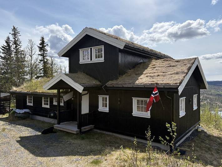 Feriehus for 6 personer, med terrasse, barnevennlig i Innlandet