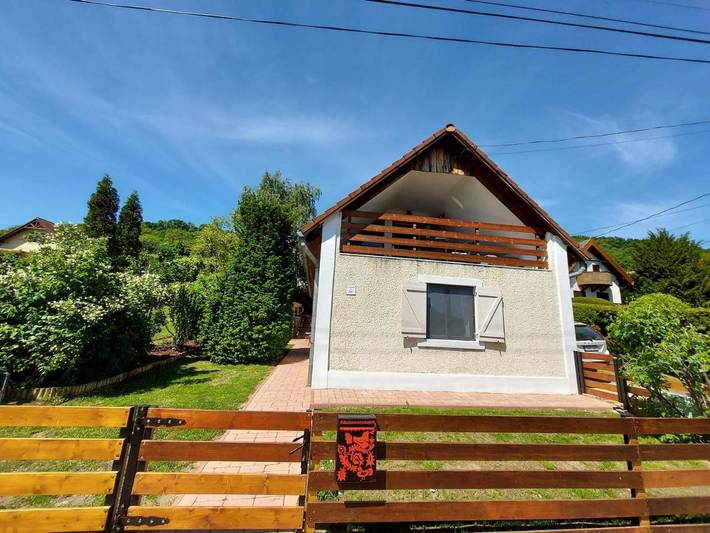 Location de vacances pour 9 personnes, avec vue ainsi que jardin et vue sur le lac à Szigliget - 2