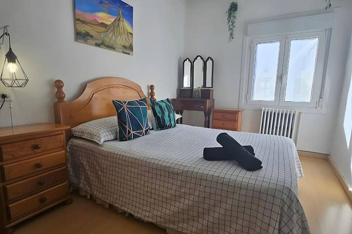 Location de vacances pour 8 personnes, avec terrasse, animaux acceptés à Valtierra - 2