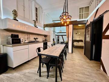 Gîte pour 9 personnes, animaux acceptés dans Office De Tourisme De Beziers Centre Historique