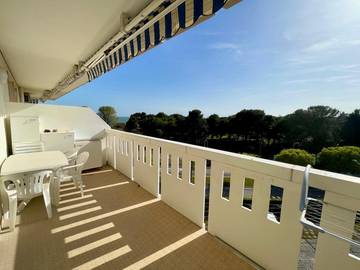 Studio für 4 Personen, mit Terrasse, mit Haustier in Porto Santa Margherita