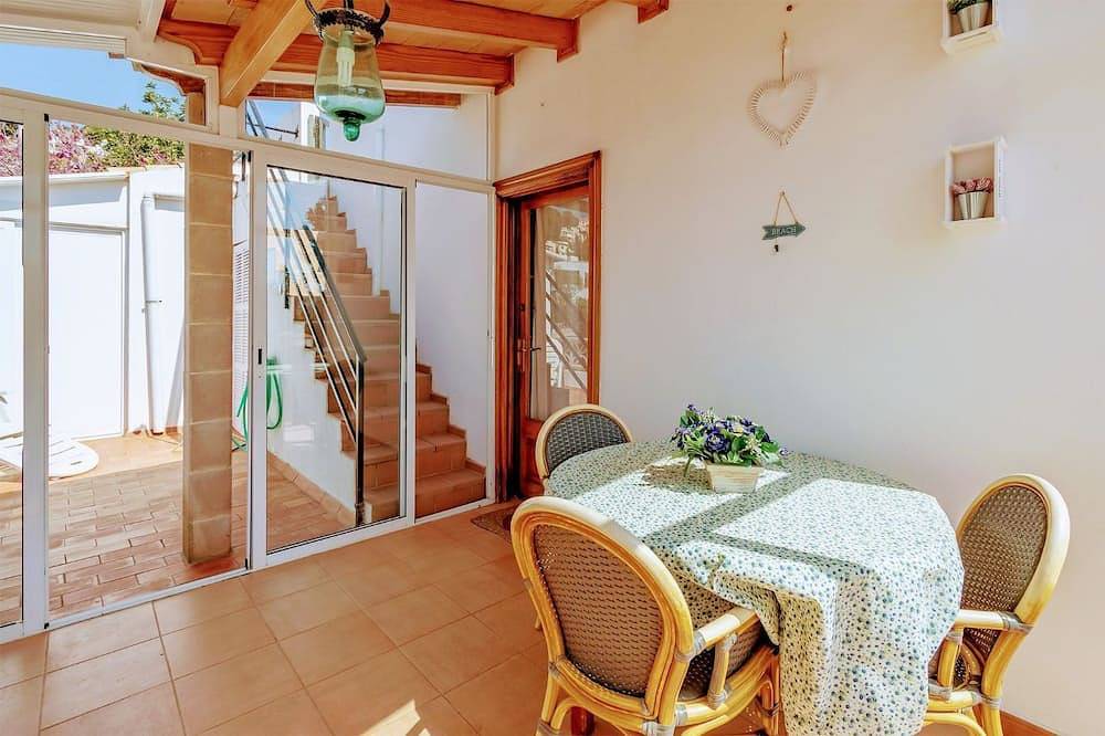 Entire apartment, Peace And Happiness Near The Sea in Font de sa Cala, Capdepera