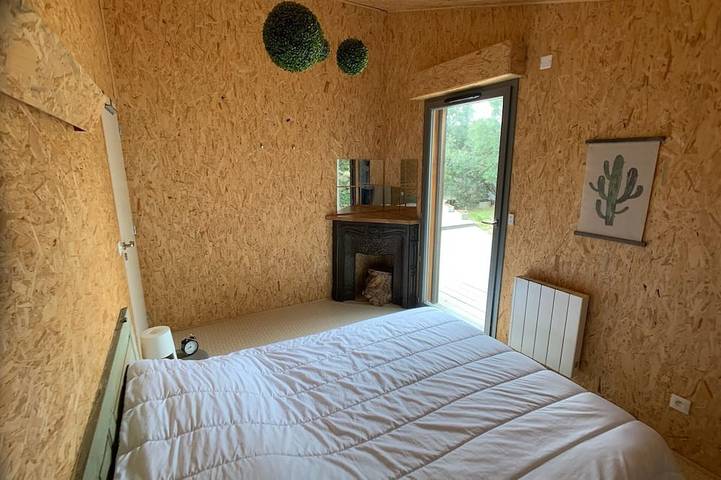 Location de vacances pour 10 personnes, avec jardin et terrasse à Banne - 4