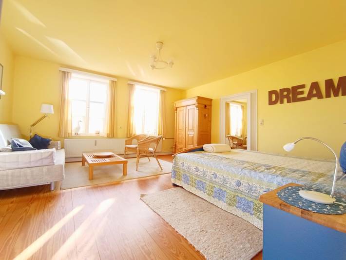 Ferienwohnung für 3 Personen, mit Terrasse und Garten sowie Ausblick in Welt - 4