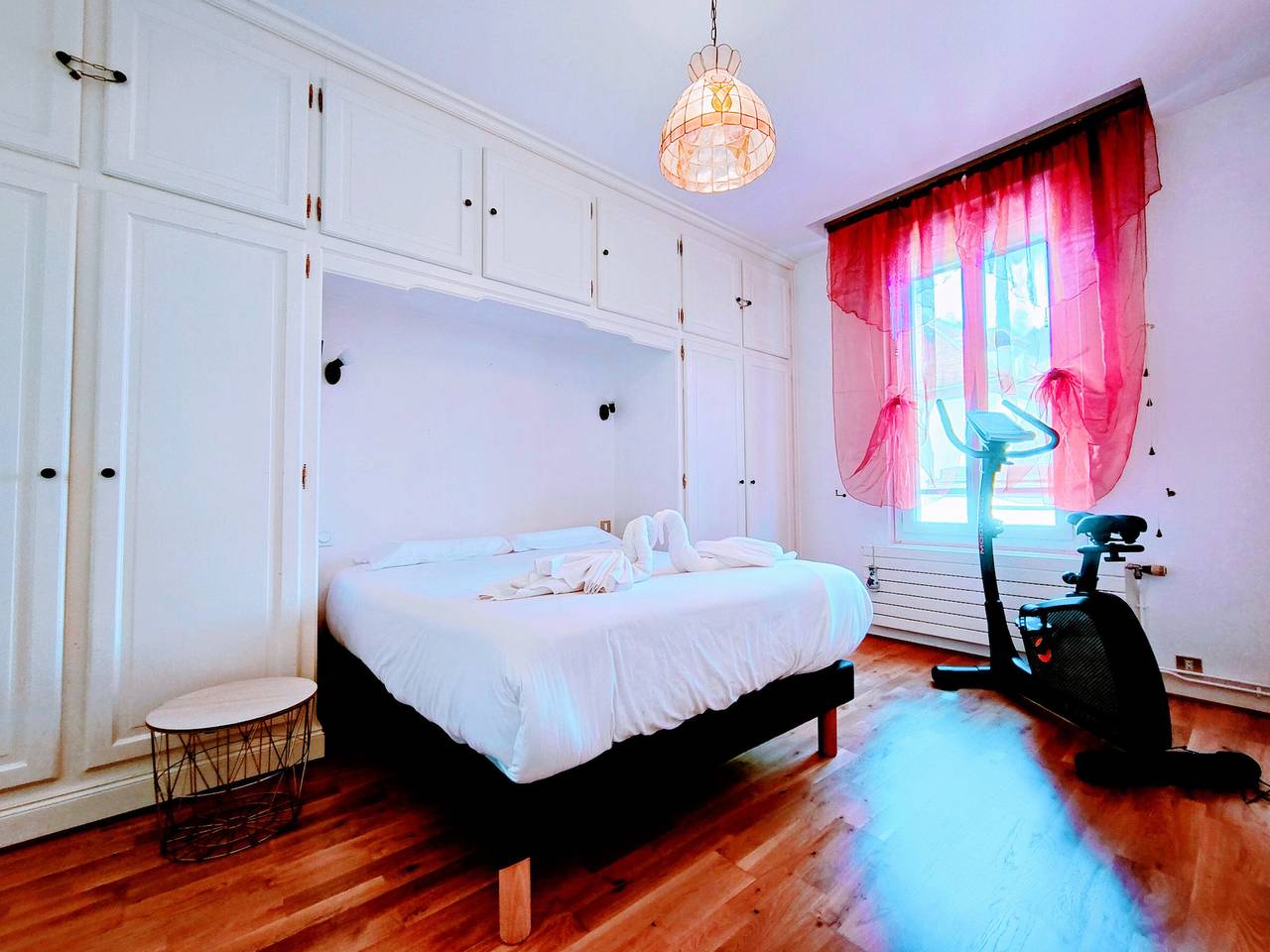 Appartement entier, Appartement central à Auxerre avec parking in Auxerre, Région d'Auxerre