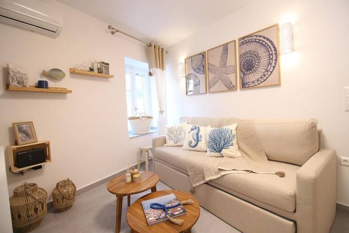 Holiday rental for 4 people, with view and garden in Hydra