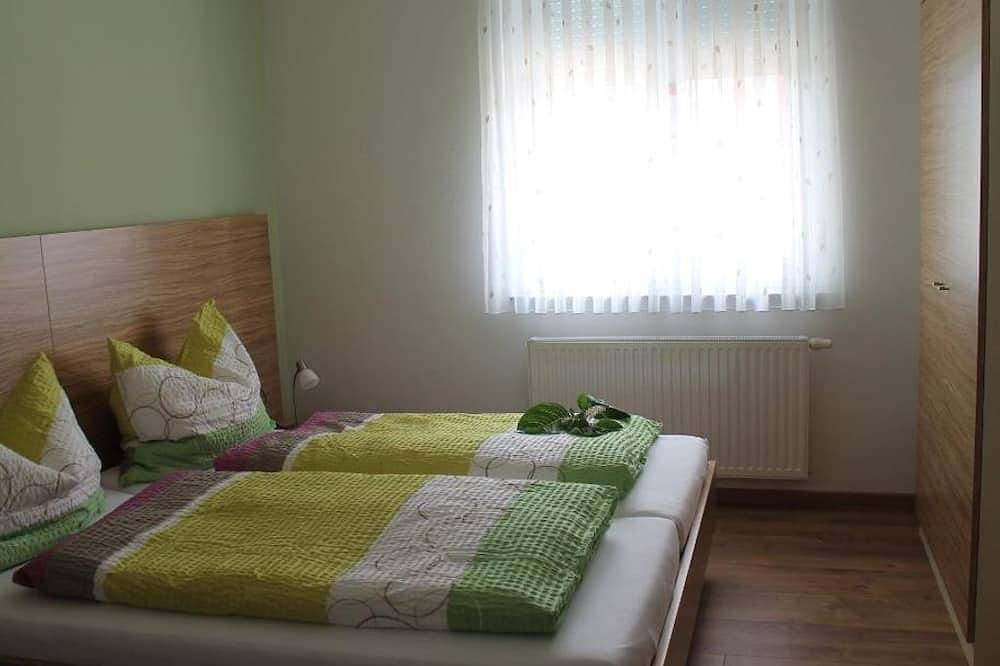 Ganze Wohnung, Fewo 3 Weinranke - Ferienhof Weingut Lunzer in Gols, Neusiedlersee-Hügelland