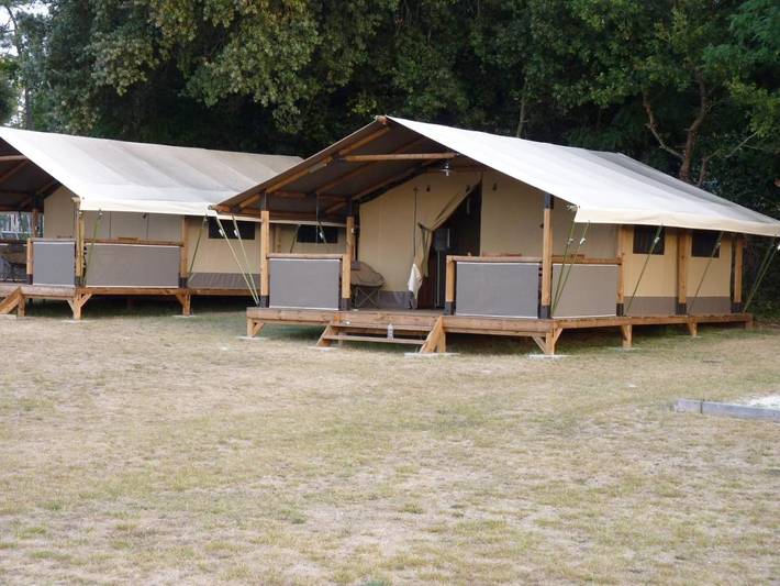 Camping pour 4 personnes, avec jardin et piscine à Meschers-sur-Gironde - 4