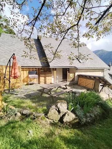Gîte pour 5 personnes, avec jardin et vue à Séchilienne
