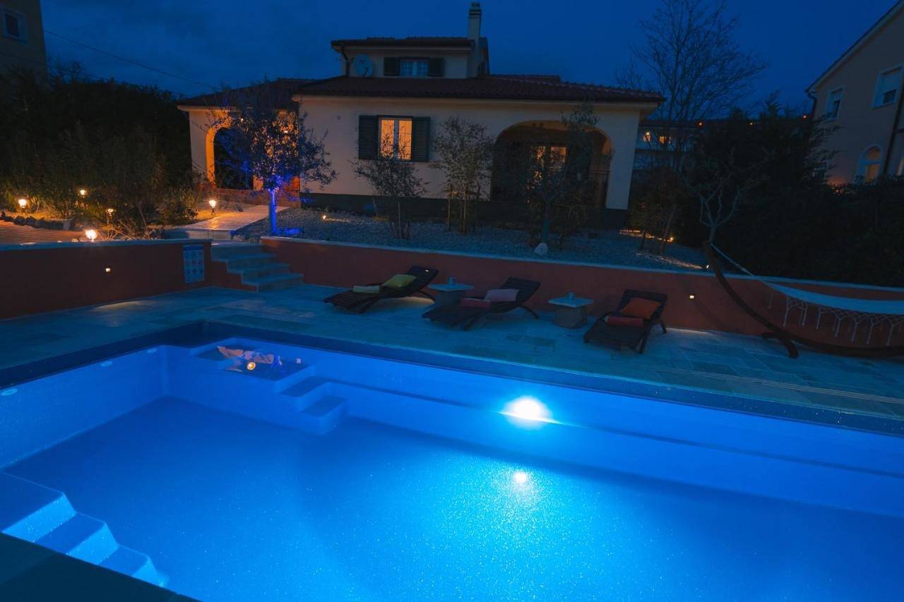Three-Bedroom Villa in Paveki, Vrh Martinscice
