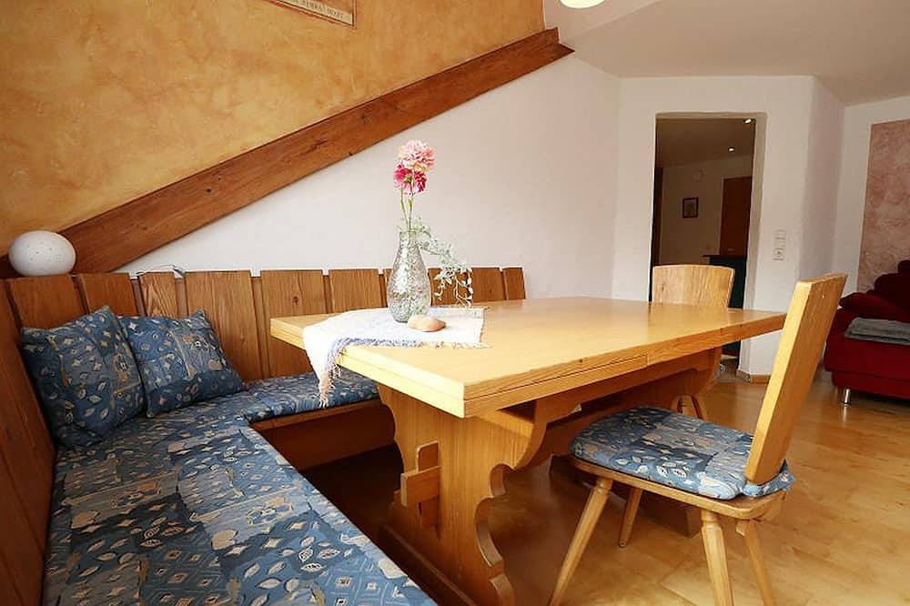 Ganze Wohnung, Ferienwohnung 'Reichenbach' mit Balkon und Wi-Fi in Glottertal, Südschwarzwald